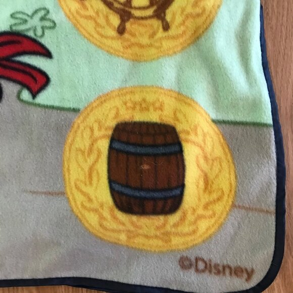 Disney Jake & The Never Land Pirates Roll Up Fleece Blanket 60" x 38" - Picture 4 of 10